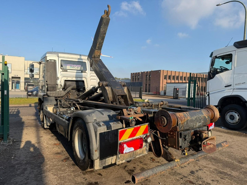 Hook lift MAN TGA 18.350 4x2 19T HOOKLIFT / ABROLLKIPPER / GANCHO / AMPLIROL - EURO 3 - AS TRONIC AUTOMATIC: gambar 6 Hook lift MAN TGA 18.350 4x2 19T HOOKLIFT / ABROLLKIPPER / GANCHO / AMPLIROL - EURO 3 - AS TRONIC AUTOMATIC: gambar 6