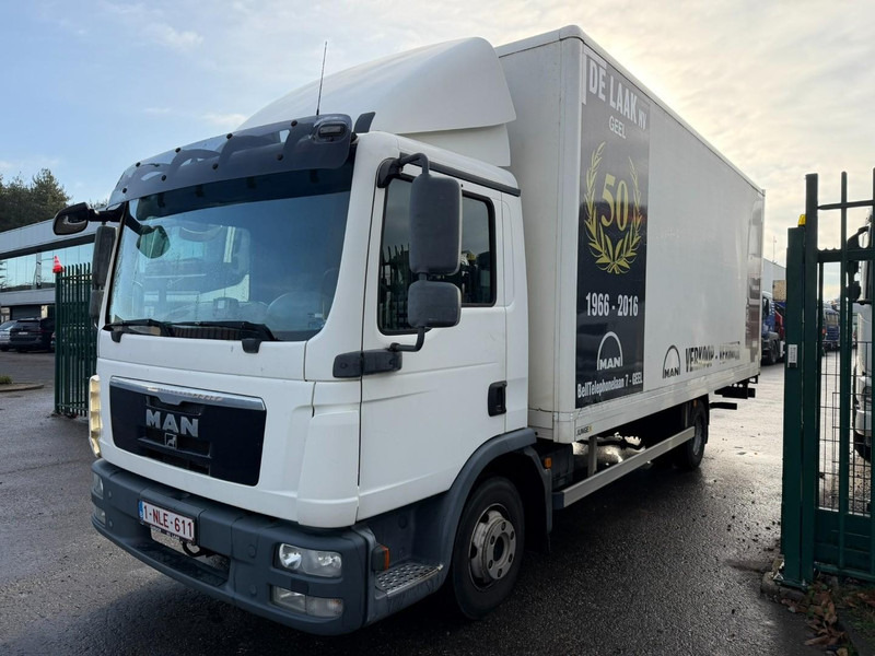 MAN TGL 8.180 4x2 BL COSED BOX / BAKWAGEN / CAISSE FERMEE - *184.000km* - 3 SEATER - EURO 5 - AIR SUSPENSION - BOX 6m00 x 2m49 x 2m38 - BE TRUCK - Truk box: gambar 3 MAN TGL 8.180 4x2 BL COSED BOX / BAKWAGEN / CAISSE FERMEE - *184.000km* - 3 SEATER - EURO 5 - AIR SUSPENSION - BOX 6m00 x 2m49 x 2m38 - BE TRUCK - Truk box: gambar 3