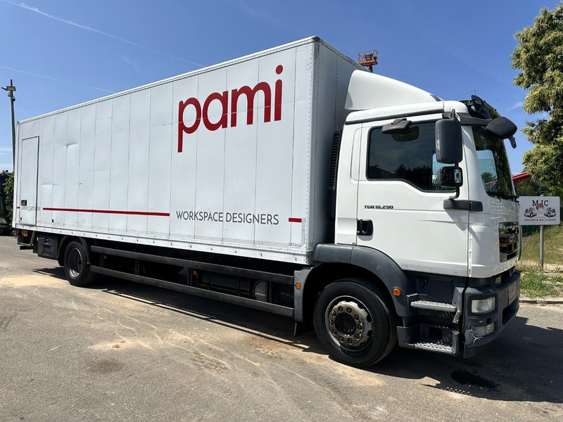 MAN TGM 18.290 CLOSED BOX 8m80 x 2m48 x 2m48 - EURO 5 - AIR SUSP - A/C - TAILLIFT 2000kg - BELGIAN TRUCK - Truk box: gambar 1 MAN TGM 18.290 CLOSED BOX 8m80 x 2m48 x 2m48 - EURO 5 - AIR SUSP - A/C - TAILLIFT 2000kg - BELGIAN TRUCK - Truk box: gambar 1