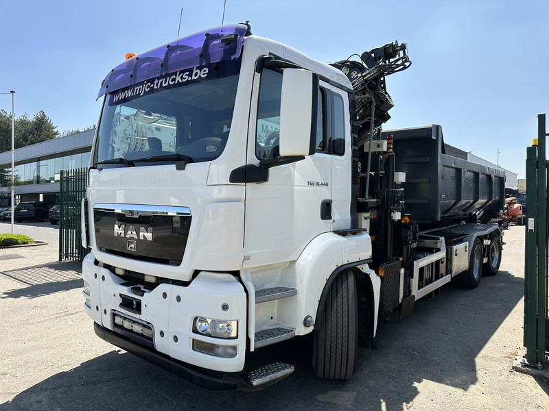 MAN TGS 18.440 6x2 HOOKLIFT 26T + CRANE HIAB 244 EP-3 HIPRO + RADIO + ROTATOR - LIFT AXLE - EURO 5 - BE TRUCK - Hook lift, Truk derek: gambar 4 MAN TGS 18.440 6x2 HOOKLIFT 26T + CRANE HIAB 244 EP-3 HIPRO + RADIO + ROTATOR - LIFT AXLE - EURO 5 - BE TRUCK - Hook lift, Truk derek: gambar 4