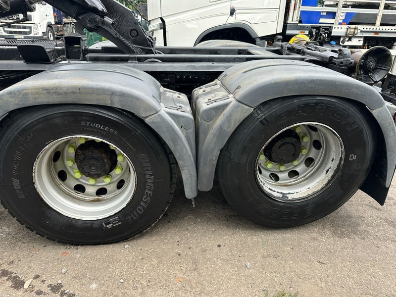 MAN TGS 28.360 6x2 HOOKLIFT 21T HIAB MULTILIFT XR21-S51 - LIFT AXLE - BE TRUCK - Hook lift: gambar 5 MAN TGS 28.360 6x2 HOOKLIFT 21T HIAB MULTILIFT XR21-S51 - LIFT AXLE - BE TRUCK - Hook lift: gambar 5