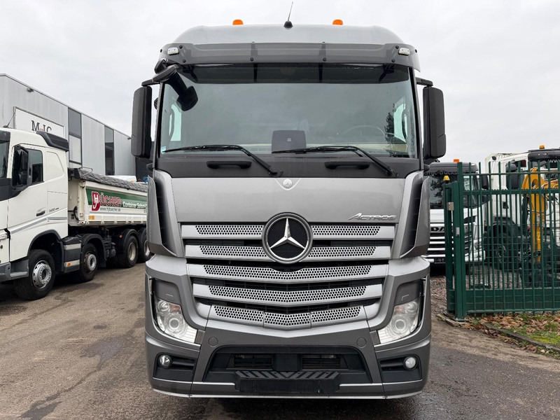 Mercedes-Benz ACTROS 2645 6x2 105m³ JUMBO + KRAN PALFINGER PK19001 (4x) - RETARDER - RADIO - *FULL AIR* - FRIGO - EURO 6 - SAF AS - BELGIAN TRUCK - Truk box, Truk derek: gambar 3 Mercedes-Benz ACTROS 2645 6x2 105m³ JUMBO + KRAN PALFINGER PK19001 (4x) - RETARDER - RADIO - *FULL AIR* - FRIGO - EURO 6 - SAF AS - BELGIAN TRUCK - Truk box, Truk derek: gambar 3