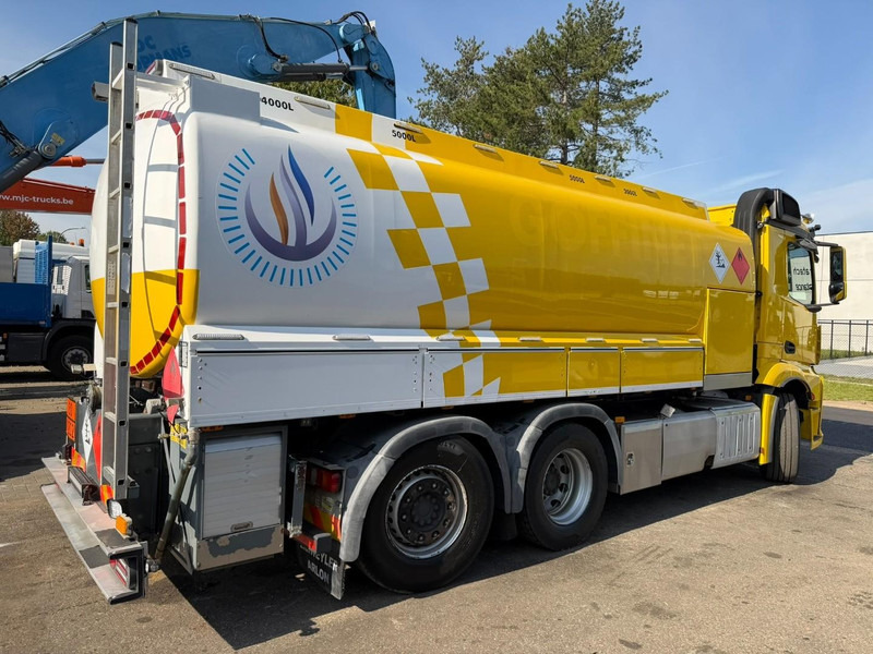 Mercedes-Benz ANTOS 2632 6x2 FUEL TANKER 16.000L - 4 COMP - DIESEL / PETROL - RETARDER - EURO 6 - LIFT / STEERING AXLE - *FULL AIR* - BE TRUCK - Truk tangki: gambar 5 Mercedes-Benz ANTOS 2632 6x2 FUEL TANKER 16.000L - 4 COMP - DIESEL / PETROL - RETARDER - EURO 6 - LIFT / STEERING AXLE - *FULL AIR* - BE TRUCK - Truk tangki: gambar 5