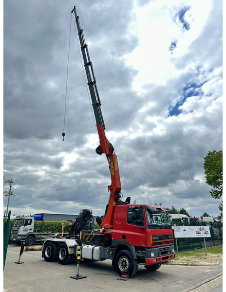 DAF 85 CF 430 6x4 TRACTOR + CRANE PK 32.000 F (7x) + WINCH - EURO 2 - MANUAL ZF - HUB REDUCTION / STEEL SPRING - BE TRUCK - Tractor head: gambar 5 DAF 85 CF 430 6x4 TRACTOR + CRANE PK 32.000 F (7x) + WINCH - EURO 2 - MANUAL ZF - HUB REDUCTION / STEEL SPRING - BE TRUCK - Tractor head: gambar 5