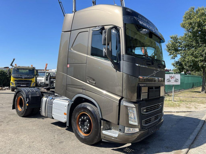 Volvo FH 460 LNG GAS ADR - ACC + Dynamic Steering - I-park Cool - Lane Keeping Support - collision warning - leather - ... BE Truck - Tractor head: gambar 1 Volvo FH 460 LNG GAS ADR - ACC + Dynamic Steering - I-park Cool - Lane Keeping Support - collision warning - leather - ... BE Truck - Tractor head: gambar 1