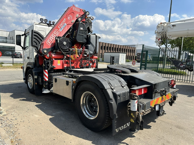 Volvo FM 400 TRACTOR + CRANE FASSI F260BXP.25 - 5x / RADIO - EURO 4 - I SHIFT - A/C - BE TRUCK - Tractor head: gambar 5 Volvo FM 400 TRACTOR + CRANE FASSI F260BXP.25 - 5x / RADIO - EURO 4 - I SHIFT - A/C - BE TRUCK - Tractor head: gambar 5