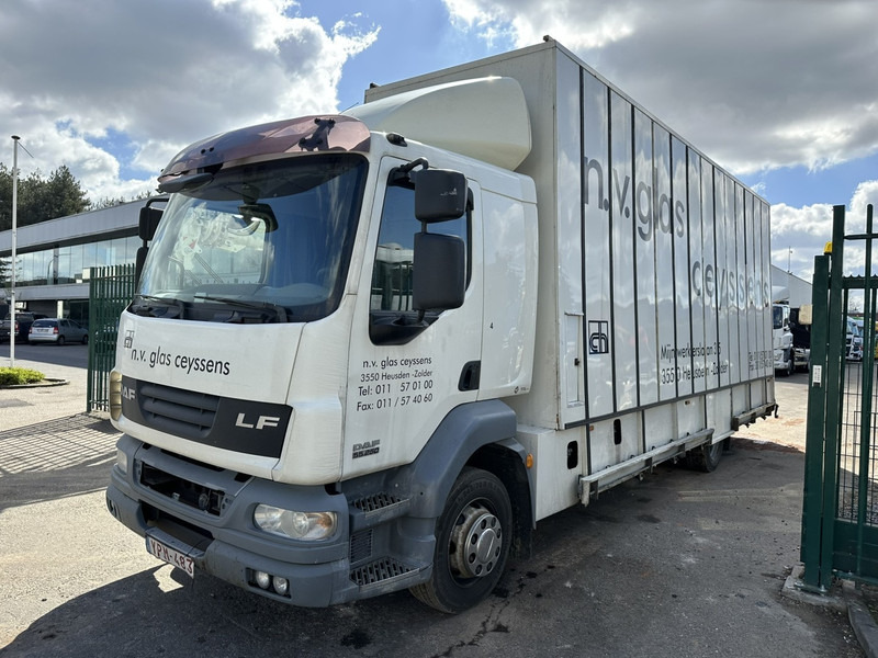 DAF LF 55.250 12T - GLASTRANSPORT / GLASRESTEEL - AIR SUSPENSION - EURO 4 - BELGIAN REGISTRATION - Truk: gambar 3 DAF LF 55.250 12T - GLASTRANSPORT / GLASRESTEEL - AIR SUSPENSION - EURO 4 - BELGIAN REGISTRATION - Truk: gambar 3