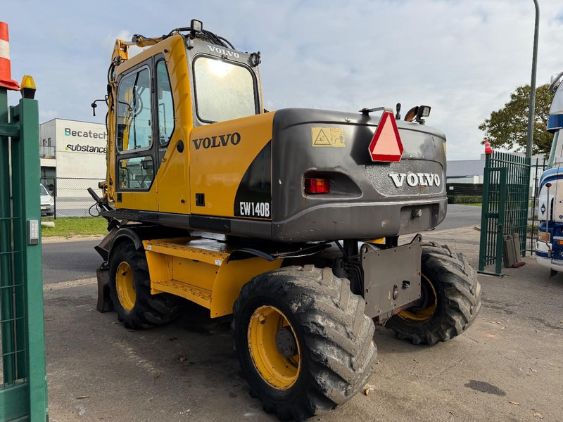 Volvo EW 140 B *FULL HYDR* - BLADE - 10.485h - TILT BUCKET - CE - NL MACHINE - GOOD CONDITION - Ekskavator roda: gambar 4 Volvo EW 140 B *FULL HYDR* - BLADE - 10.485h - TILT BUCKET - CE - NL MACHINE - GOOD CONDITION - Ekskavator roda: gambar 4