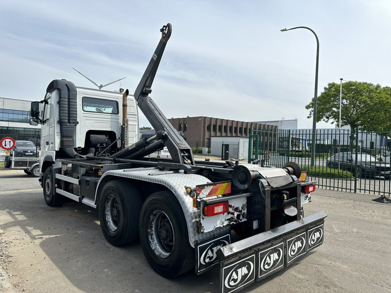 Volvo FH 460 6X4 HOOKLIFT AJK 20T - 5430mm - HUB REDUCTION / STEEL SPRING - I-SHIFT - EURO 5 - A/C - BE TRUCK - Hook lift: gambar 5 Volvo FH 460 6X4 HOOKLIFT AJK 20T - 5430mm - HUB REDUCTION / STEEL SPRING - I-SHIFT - EURO 5 - A/C - BE TRUCK - Hook lift: gambar 5