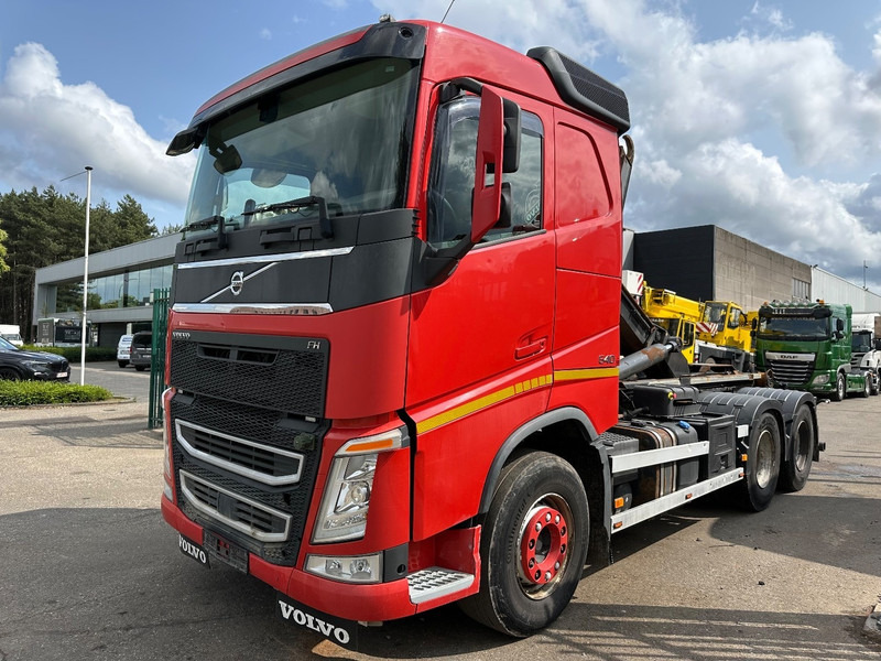 Volvo FH 540 6x4 HOOKLIFT 20T - RETARDER - LIFT AXLE - I-park Cool - SLEEPERCAB - E6 - BE TRUCK - Hook lift: gambar 3 Volvo FH 540 6x4 HOOKLIFT 20T - RETARDER - LIFT AXLE - I-park Cool - SLEEPERCAB - E6 - BE TRUCK - Hook lift: gambar 3