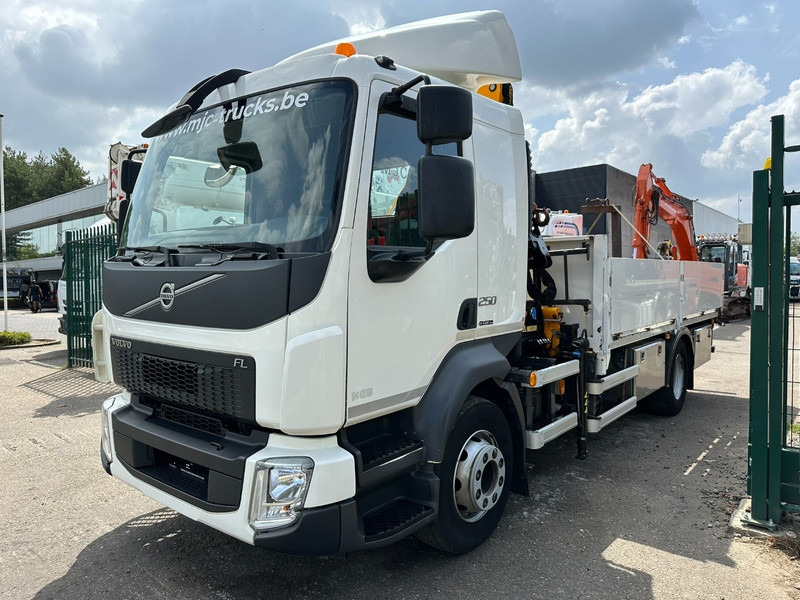 Volvo FL 250 4x2 16T + CRANE EFFER 80/2S - RADIO - *279.000km* - PLATFORM 4m50 - EURO 6 - AIR SUSPENSION - Truk derek: gambar 3 Volvo FL 250 4x2 16T + CRANE EFFER 80/2S - RADIO - *279.000km* - PLATFORM 4m50 - EURO 6 - AIR SUSPENSION - Truk derek: gambar 3