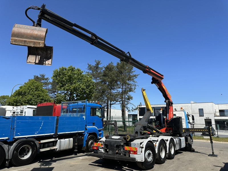 Volvo FMX 460 8x4 TRIDEM HOOKLIFT + CRANE PK 23002 SH + GRABBER / ROTATOR - EURO 6 - LIFT + STEERING AXLE - *374.000km* - EXT BUMPER - Hook lift, Truk derek: gambar 5 Volvo FMX 460 8x4 TRIDEM HOOKLIFT + CRANE PK 23002 SH + GRABBER / ROTATOR - EURO 6 - LIFT + STEERING AXLE - *374.000km* - EXT BUMPER - Hook lift, Truk derek: gambar 5