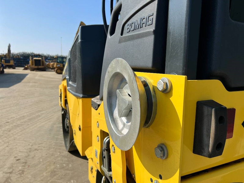Bomag BW100 AD-5 - Roller: gambar 4 Bomag BW100 AD-5 - Roller: gambar 4