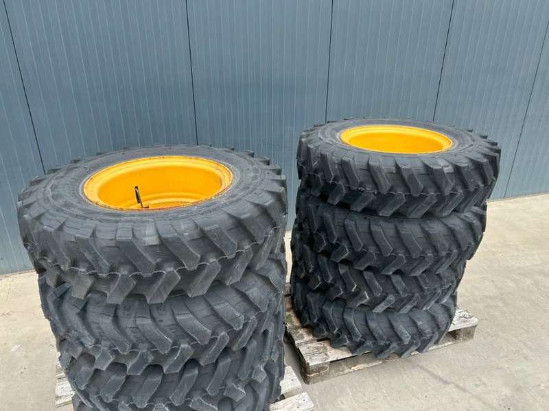Bridgestone 1000 x 20 Set / 10.00 x 20: 4x2 Tyres - Roda/ Ban untuk Peralatan konstruksi: gambar 3 Bridgestone 1000 x 20 Set / 10.00 x 20: 4x2 Tyres - Roda/ Ban untuk Peralatan konstruksi: gambar 3