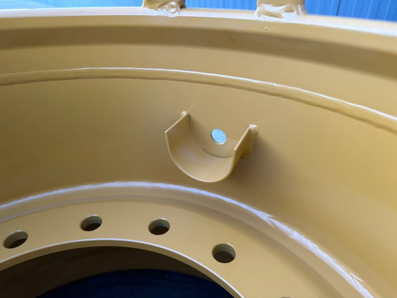 Cat 17.00-25/1.7 RIM for 20.5 x 25 - CAT 938M - Roda/ Ban untuk Peralatan konstruksi: gambar 4 Cat 17.00-25/1.7 RIM for 20.5 x 25 - CAT 938M - Roda/ Ban untuk Peralatan konstruksi: gambar 4