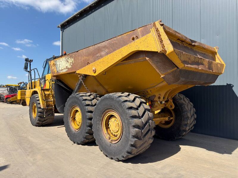 Cat 730C2 - Tempat sampah artikulasi: gambar 3 Cat 730C2 - Tempat sampah artikulasi: gambar 3