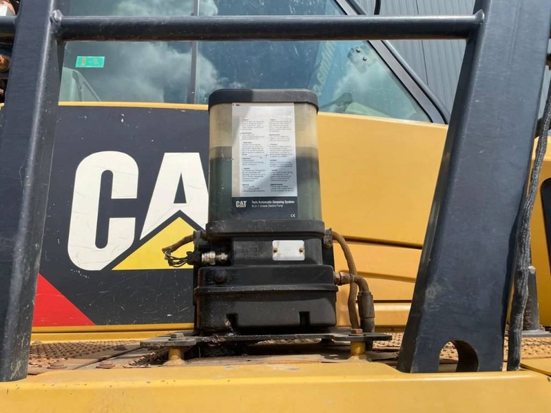 Tempat sampah artikulasi Cat 735 | 735B: gambar 14 Tempat sampah artikulasi Cat 735 | 735B: gambar 14