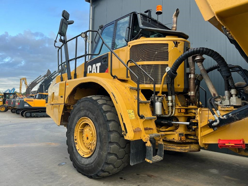 Cat 735C - Tempat sampah artikulasi: gambar 5 Cat 735C - Tempat sampah artikulasi: gambar 5