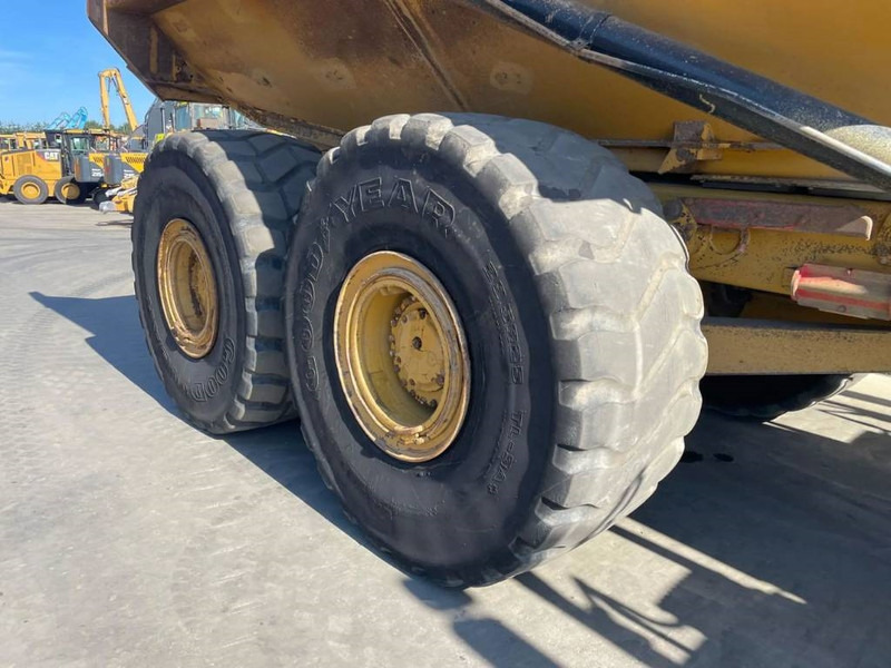 Tempat sampah artikulasi Cat 740B: gambar 14