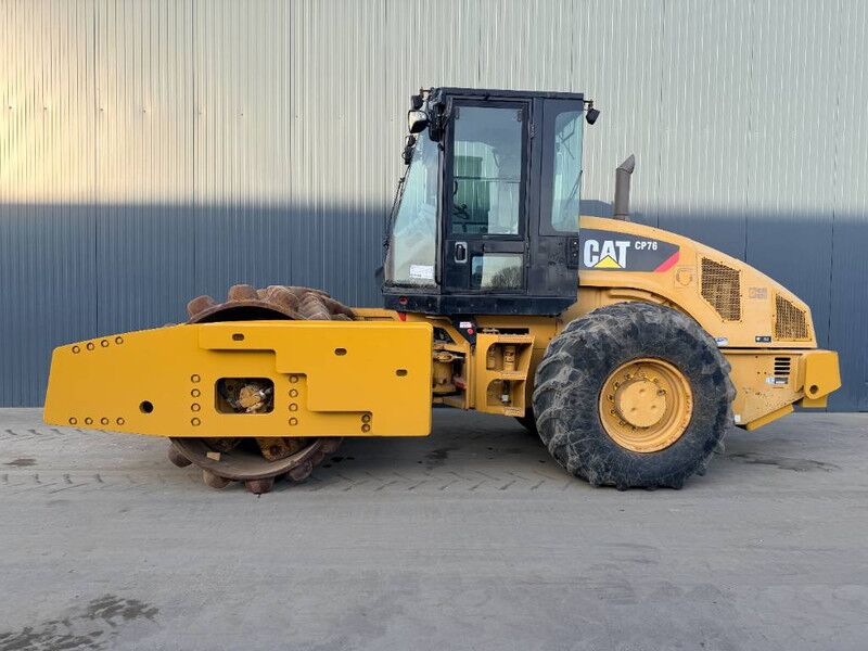 Cat CP76 - Roller: gambar 3 Cat CP76 - Roller: gambar 3