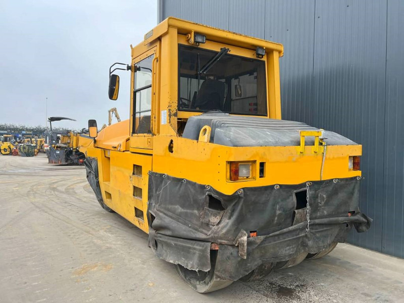 Cat PS300B - Roller pneumatik: gambar 2 Cat PS300B - Roller pneumatik: gambar 2