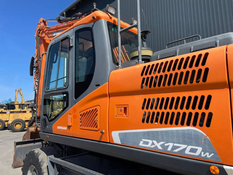 Ekskavator roda Doosan DX170W-5: gambar 10