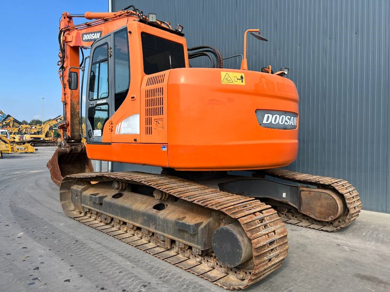 Doosan DX235LCR - Ekskavator perayap: gambar 4 Doosan DX235LCR - Ekskavator perayap: gambar 4
