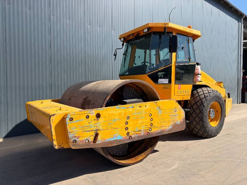 Dynapac CA612D - Roller: gambar 1 Dynapac CA612D - Roller: gambar 1