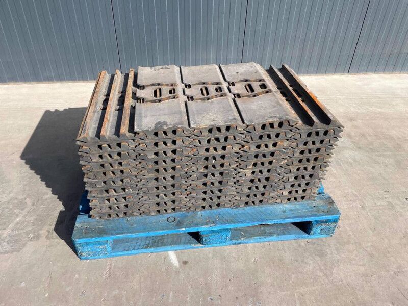 Hyundai R210 / R215 / R220 / R235 / R250 / R260 - Bingkai/ Sasis untuk Peralatan konstruksi: gambar 4 Hyundai R210 / R215 / R220 / R235 / R250 / R260 - Bingkai/ Sasis untuk Peralatan konstruksi: gambar 4
