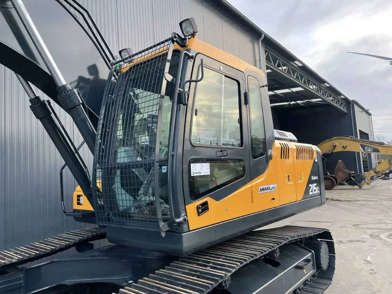 Ekskavator perayap baru Hyundai R215L: gambar 7