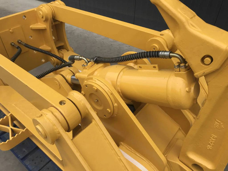 Komatsu D65 - Lampiran untuk Peralatan konstruksi: gambar 4 Komatsu D65 - Lampiran untuk Peralatan konstruksi: gambar 4