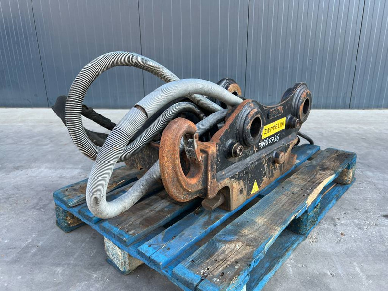 OilQuick OQ65 - M314F / M316F / M318F - Skrup cepat untuk Peralatan konstruksi: gambar 1 OilQuick OQ65 - M314F / M316F / M318F - Skrup cepat untuk Peralatan konstruksi: gambar 1