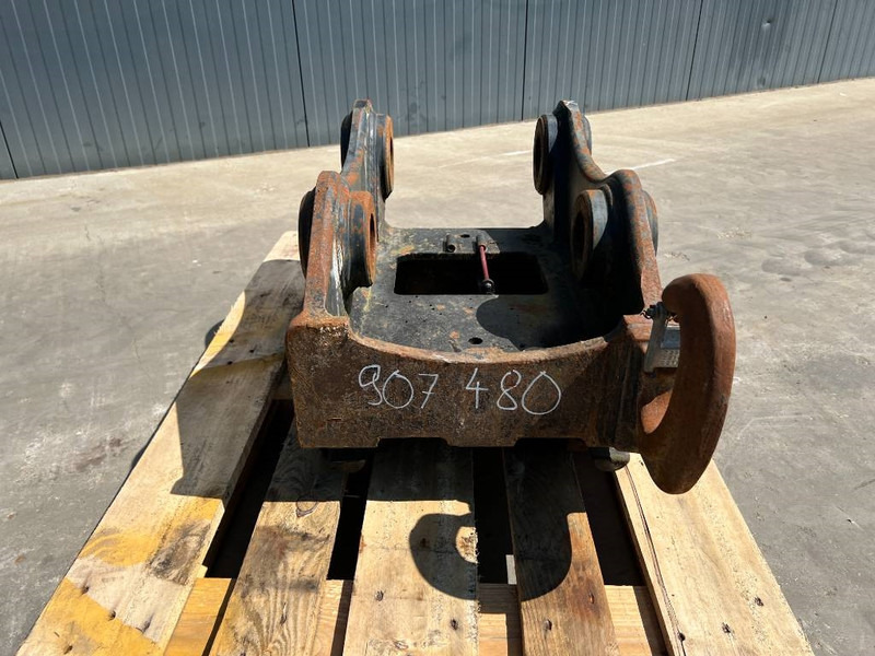 OilQuick OQ65 - M314F / M316F / M318F - Skrup cepat untuk Peralatan konstruksi: gambar 2 OilQuick OQ65 - M314F / M316F / M318F - Skrup cepat untuk Peralatan konstruksi: gambar 2