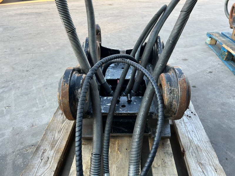 OilQuick OQ65 - M314F / M316F / M318F - Skrup cepat untuk Peralatan konstruksi: gambar 5 OilQuick OQ65 - M314F / M316F / M318F - Skrup cepat untuk Peralatan konstruksi: gambar 5