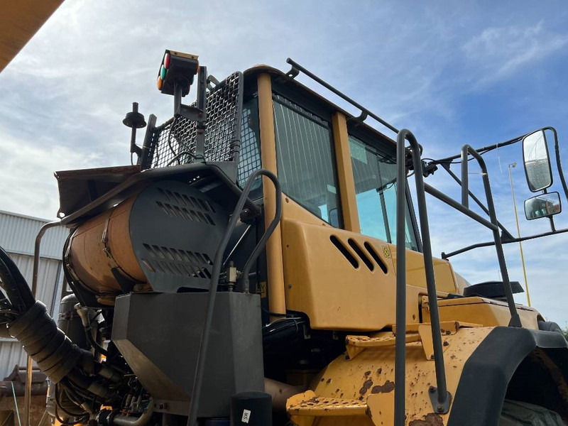 Tempat sampah artikulasi Volvo A35E FS: gambar 17