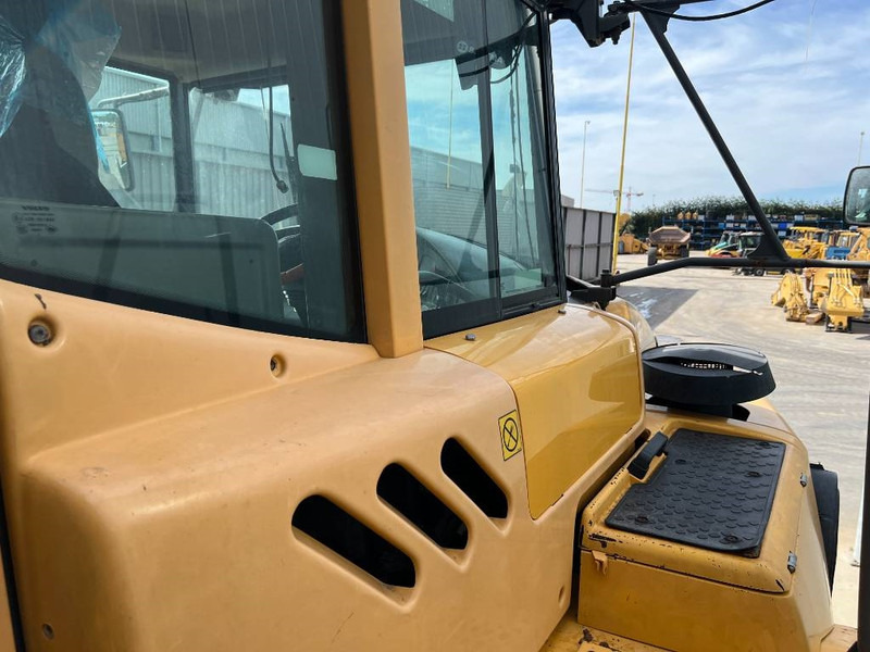 Tempat sampah artikulasi Volvo A35E FS: gambar 18