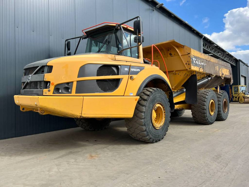 Volvo A35G - Tempat sampah artikulasi: gambar 1 Volvo A35G - Tempat sampah artikulasi: gambar 1