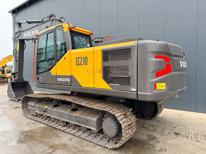 Volvo EC210 - Ekskavator perayap: gambar 2 Volvo EC210 - Ekskavator perayap: gambar 2