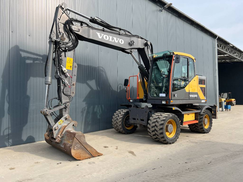 Volvo EWR150E - Ekskavator roda: gambar 1 Volvo EWR150E - Ekskavator roda: gambar 1