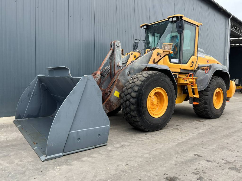 Volvo L120H - Wheel loader: gambar 1 Volvo L120H - Wheel loader: gambar 1