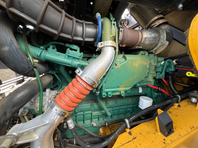 Volvo L90H - Wheel loader: gambar 5 Volvo L90H - Wheel loader: gambar 5