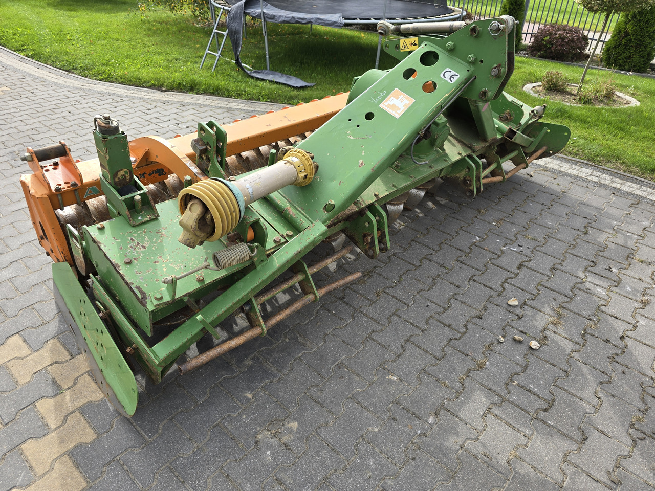 AMAZONE Cultimix KG 303 - Garu: gambar 5 AMAZONE Cultimix KG 303 - Garu: gambar 5