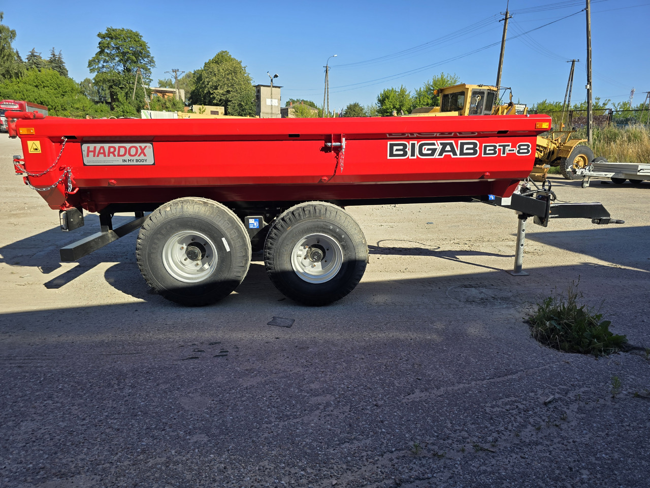 BIGAB BT-8 HARDOX - Trailer jungkit pertanian/ Tempat sampah: gambar 4 BIGAB BT-8 HARDOX - Trailer jungkit pertanian/ Tempat sampah: gambar 4