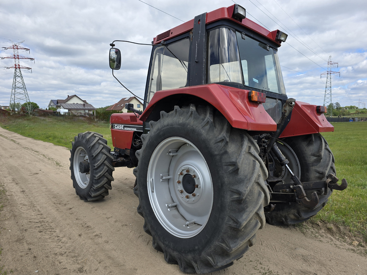 Traktor CASE IH 1056 XL: gambar 6
