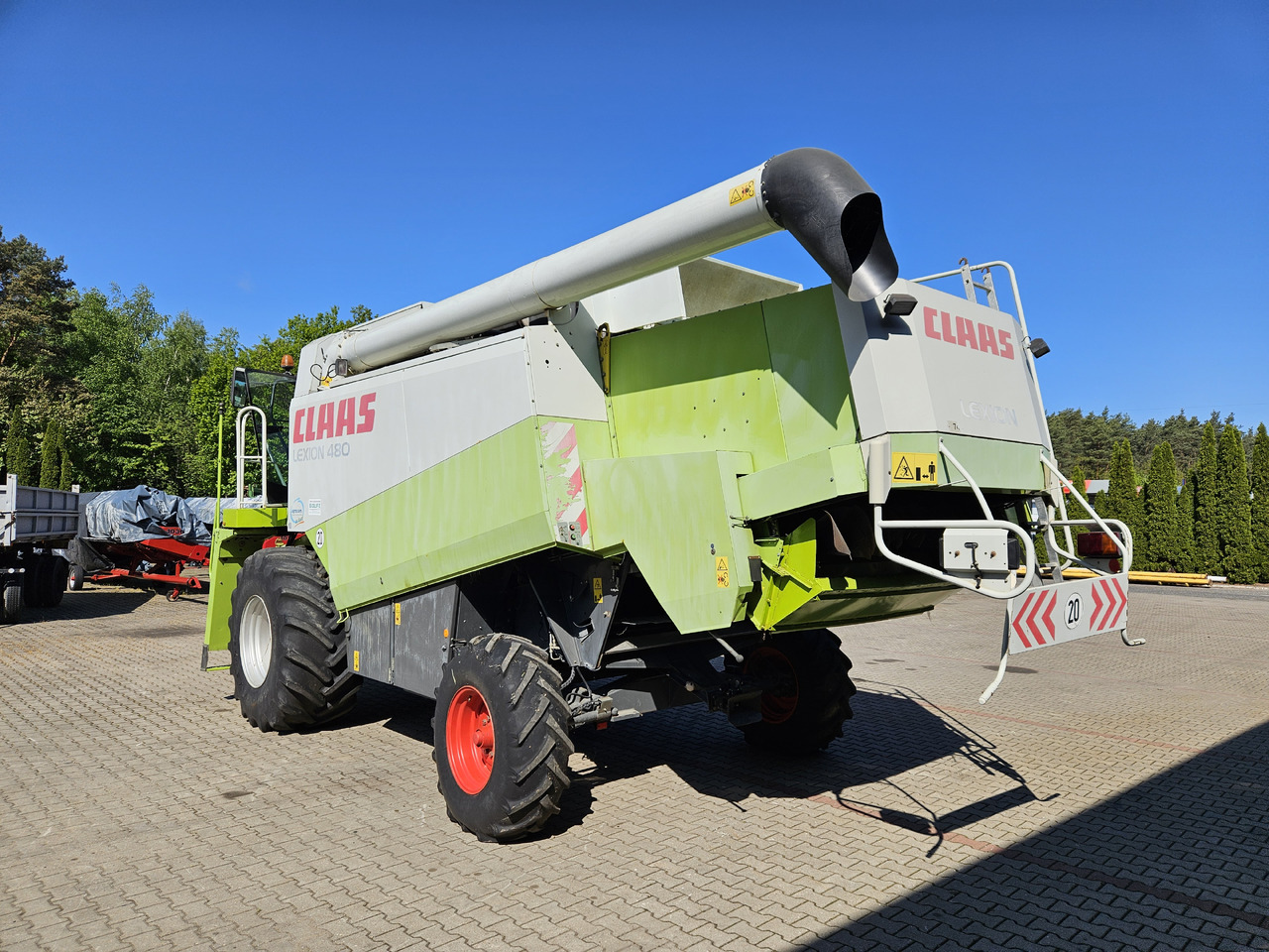 Claas Lexion 480 - Pemanen gabungan: gambar 4 Claas Lexion 480 - Pemanen gabungan: gambar 4