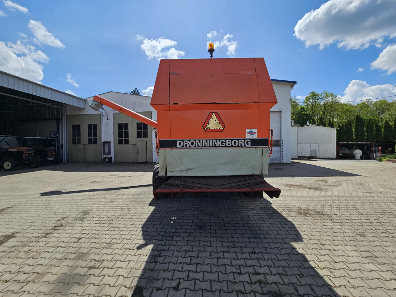 Dronningborg D9000 - Pemanen gabungan: gambar 5 Dronningborg D9000 - Pemanen gabungan: gambar 5