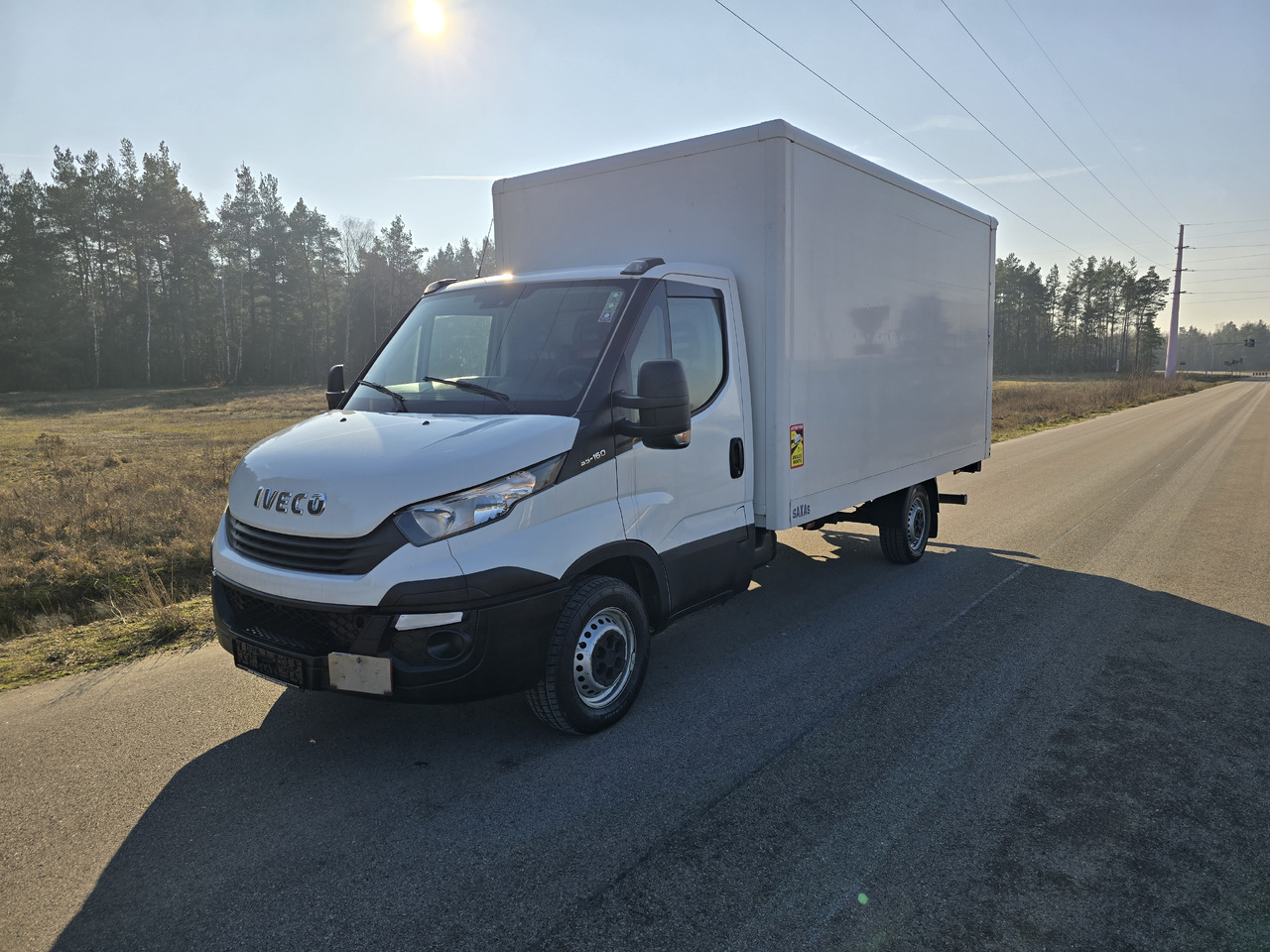 IVECO Daily 35-160 - Van box: gambar 5 IVECO Daily 35-160 - Van box: gambar 5
