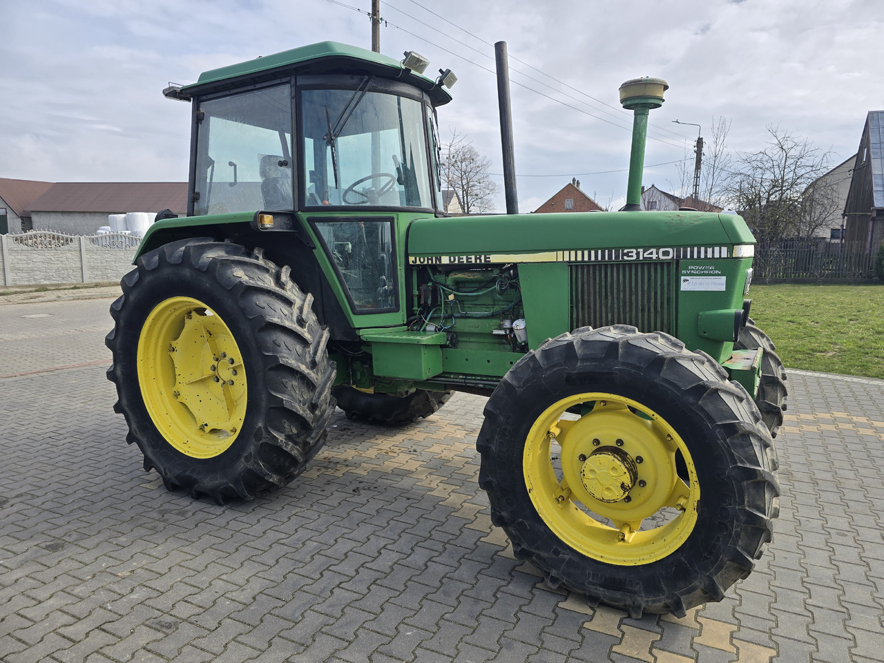JOHN DEERE 3140 - Traktor: gambar 5 JOHN DEERE 3140 - Traktor: gambar 5