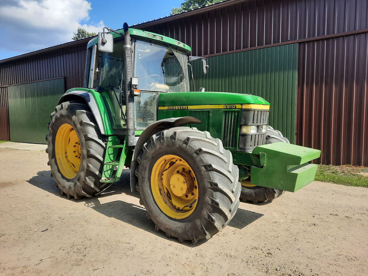 JOHN DEERE 6910 - Traktor: gambar 4 JOHN DEERE 6910 - Traktor: gambar 4