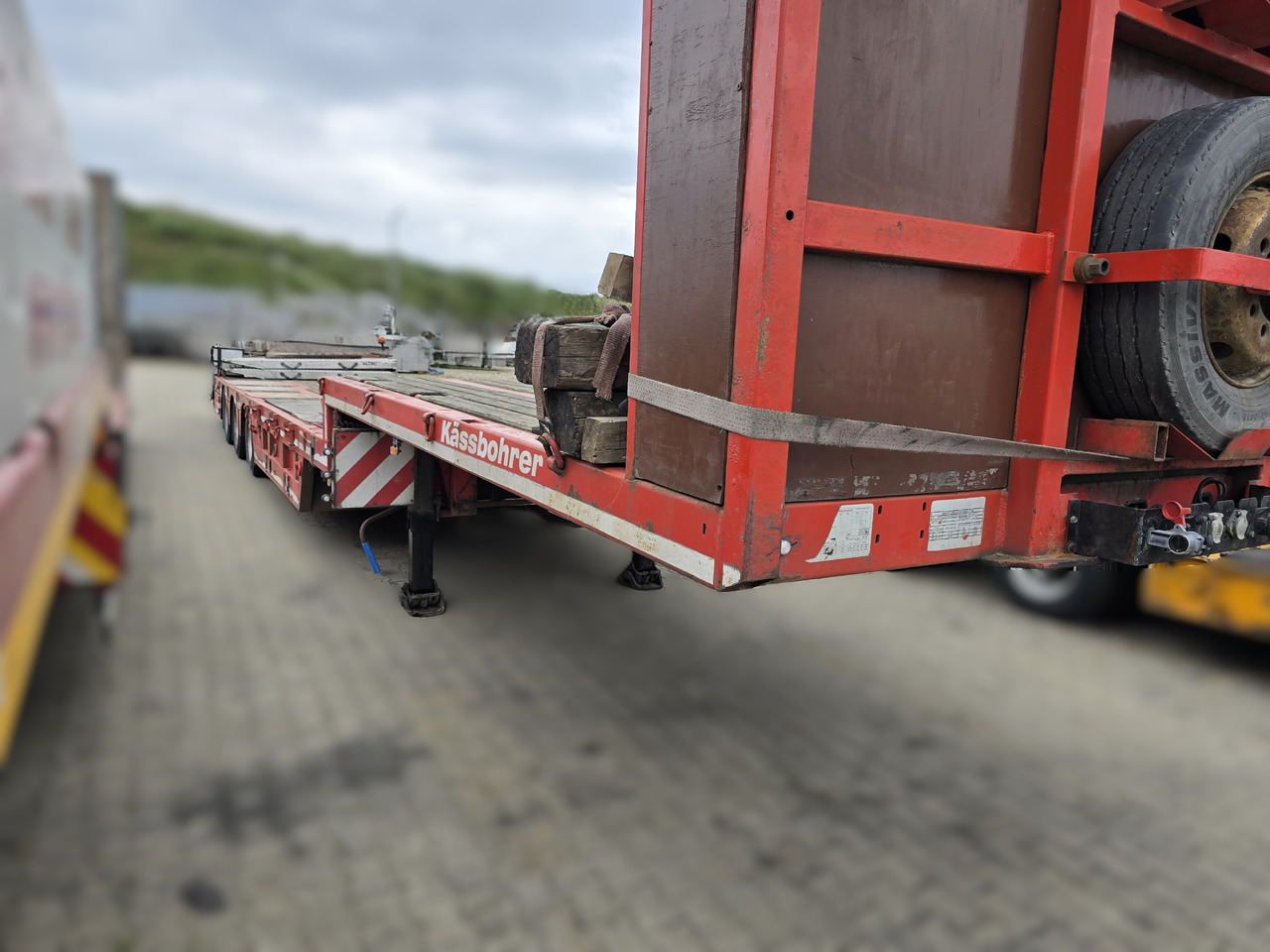 KASSBOHRER LB3E - Semi-trailer autotransporter: gambar 5 KASSBOHRER LB3E - Semi-trailer autotransporter: gambar 5